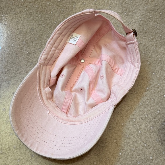 3 Caps - Picture 5 of 7